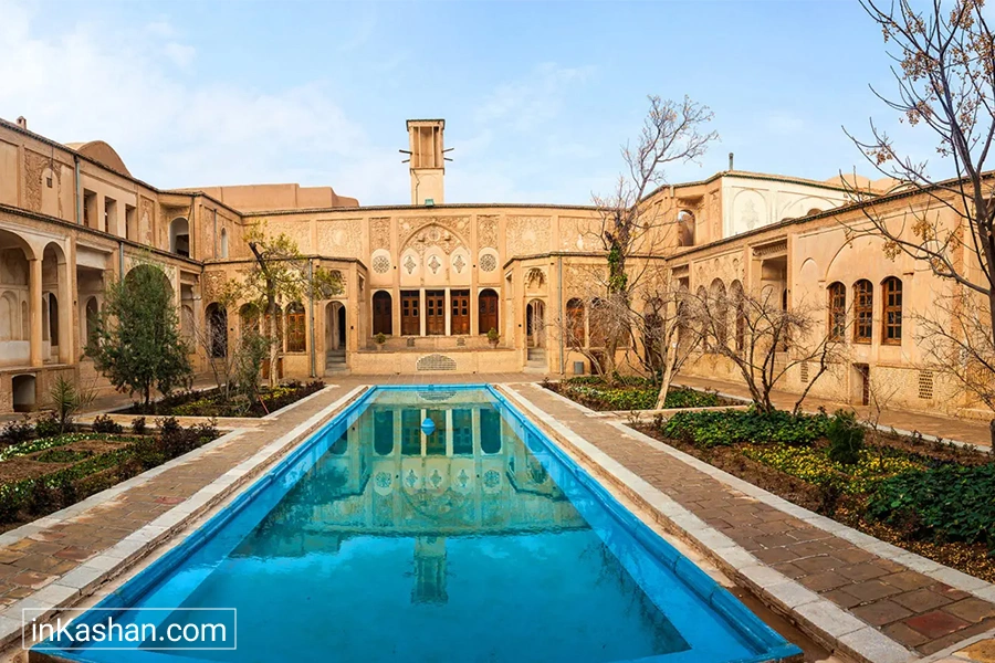 نمای دور از زمستان نشین خانه بروجردی ها