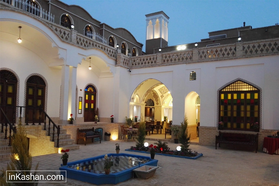 Amirza Traditional Residence - اقامتگاه سنتی آمیرزا
