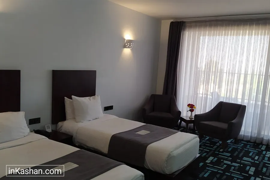 Negarestan Hotel - هتل نگارستان